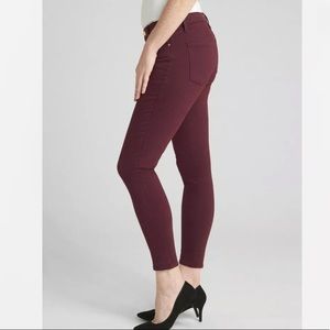 GAP NWT❗️True Skinny Scuplt Maroon Jeans